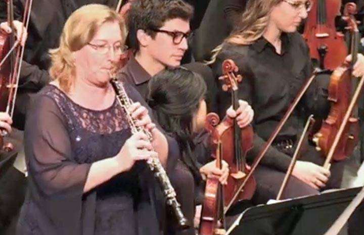 Marlen Vavr&#237;kova during performance with the orchestra